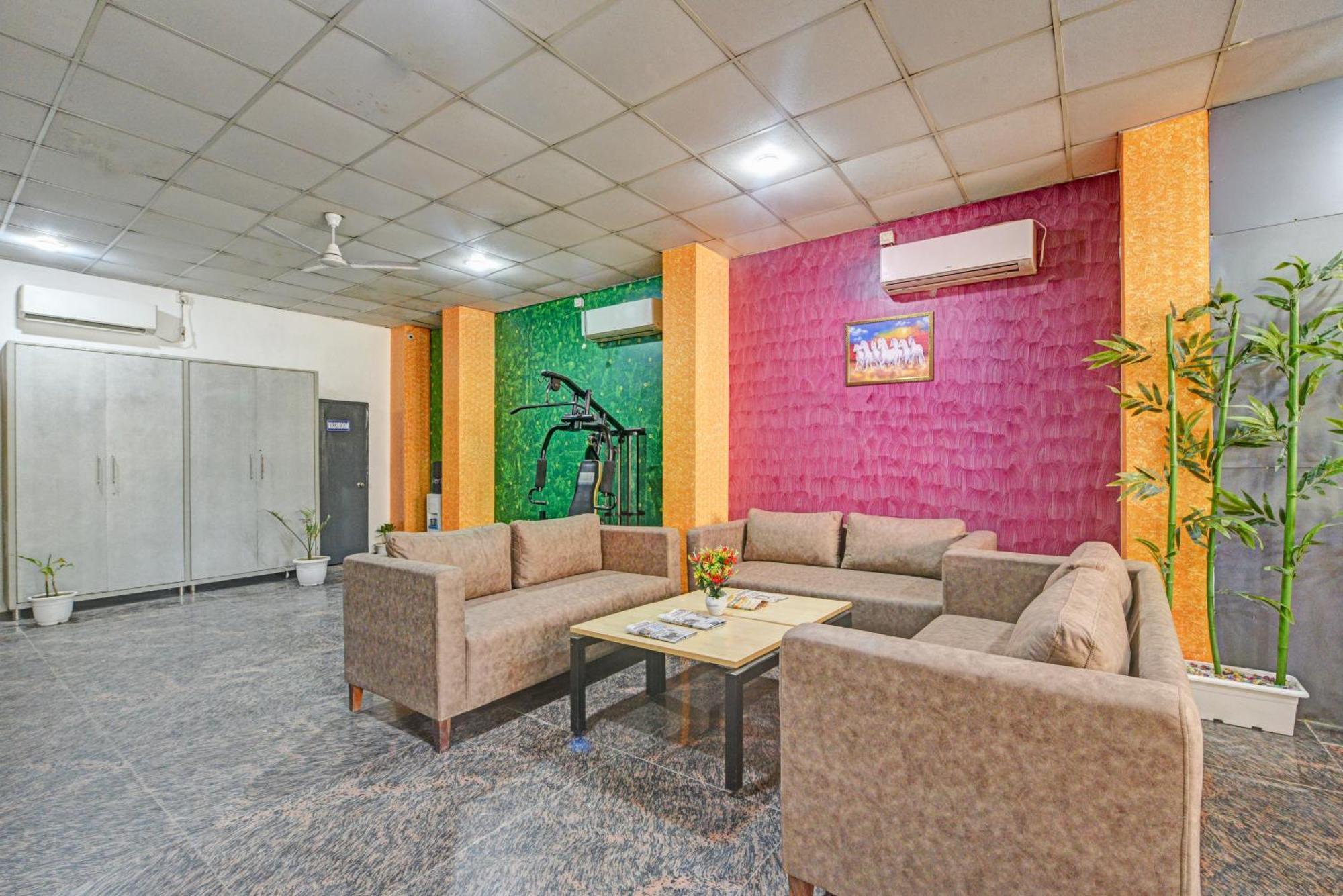 Royal Spark Inn1 - Medicity Gurugram, Near Medanta Hospital Gurgaon Exterior photo